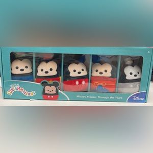 ❤️ New in box Mickey Mouse Through the Years Plush Set Squishmallows 4”
